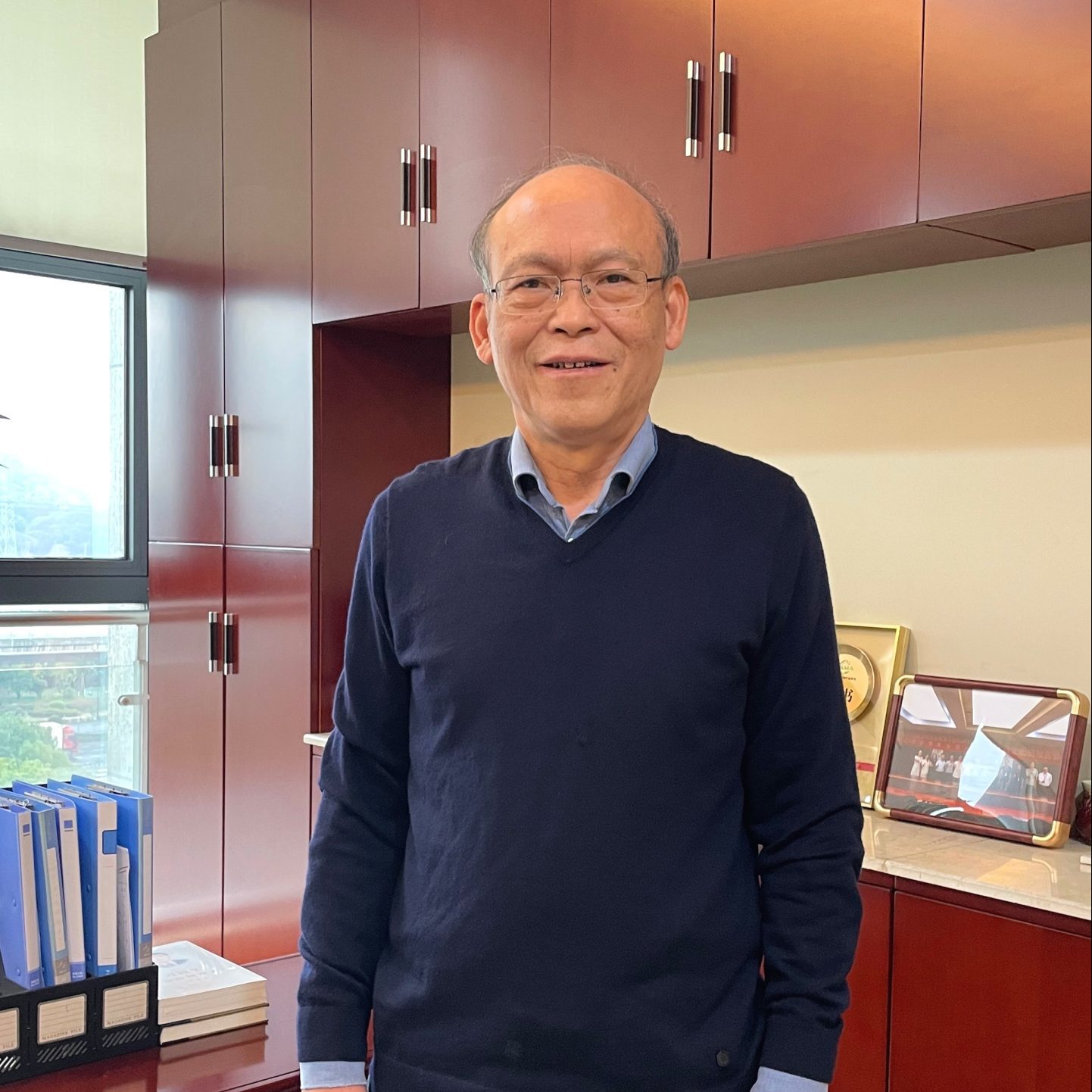 余爱民  副理事长