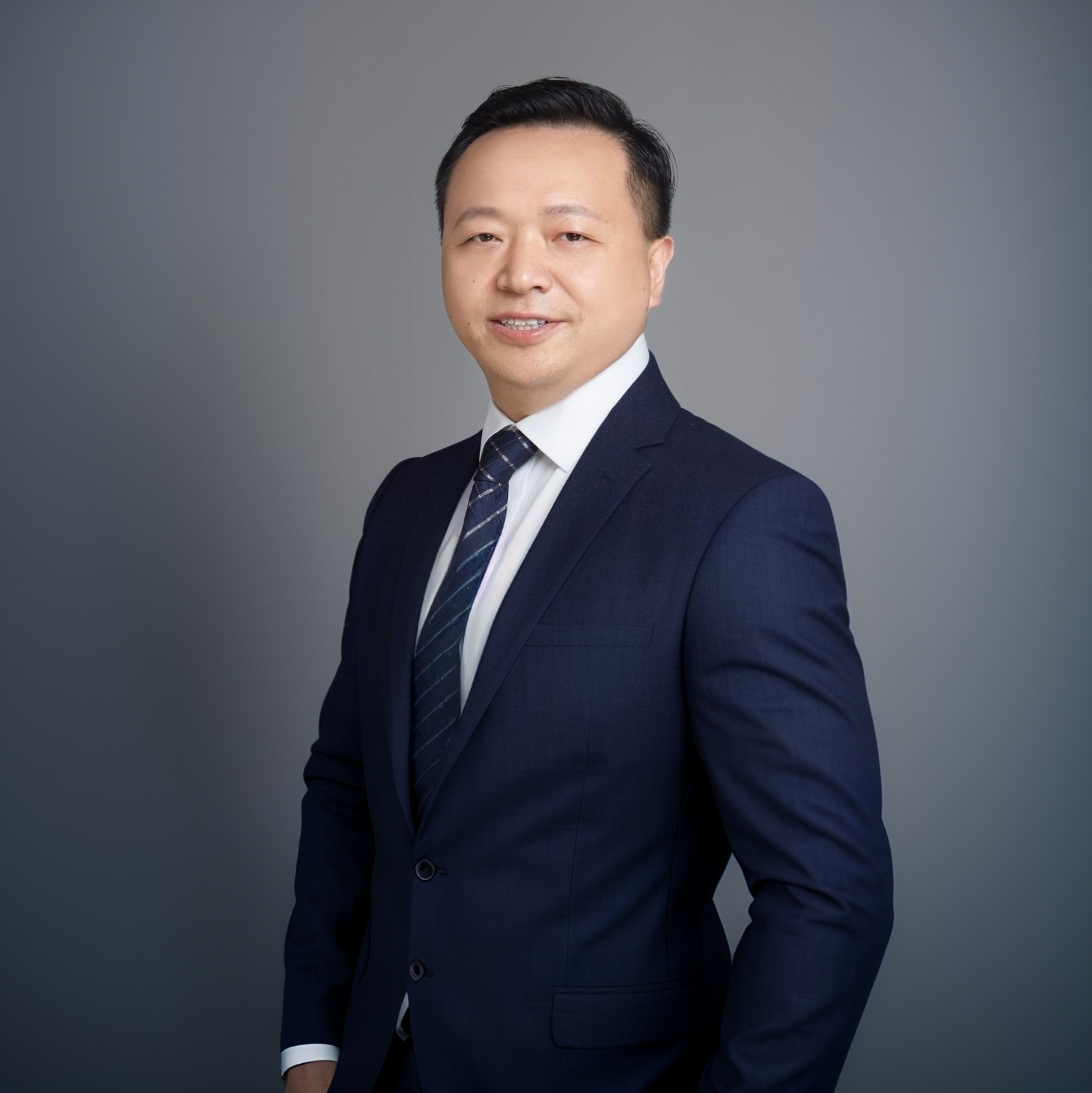 申乾宏  秘书长